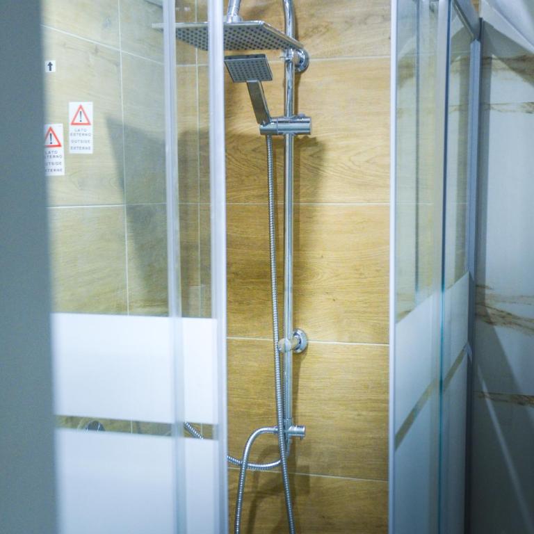 MANZONI 10 APARTAMENT - One-Bedroom Apartment - 15