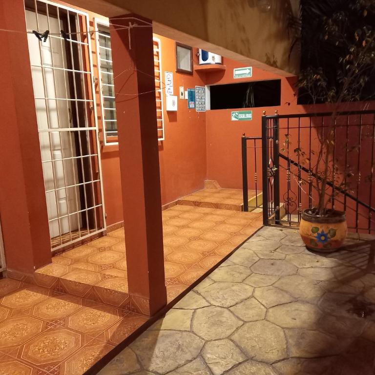 Hospedaje casa Yuca - Habitación Estándar - 1 cama grande - 27