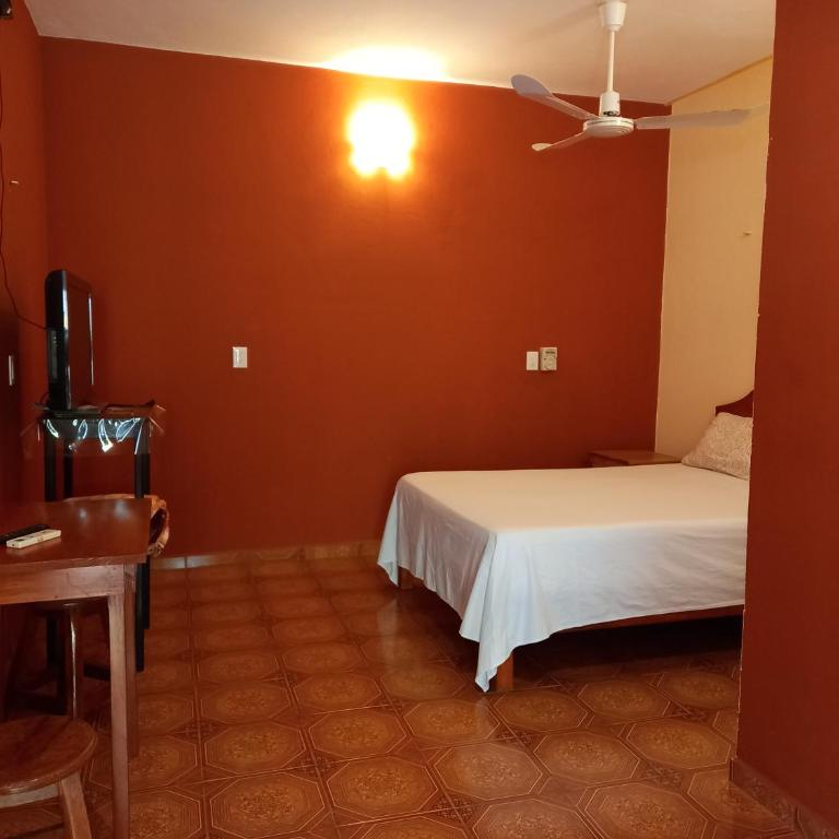 Hospedaje casa Yuca - Habitación Estándar - 1 cama grande - 30