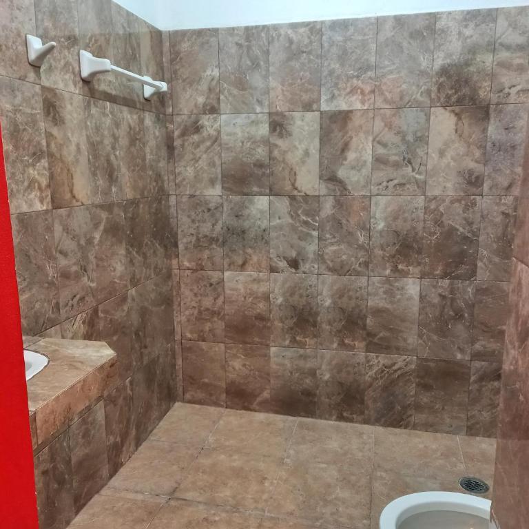 Hospedaje casa Yuca - Habitación Estándar - 1 cama grande - 33