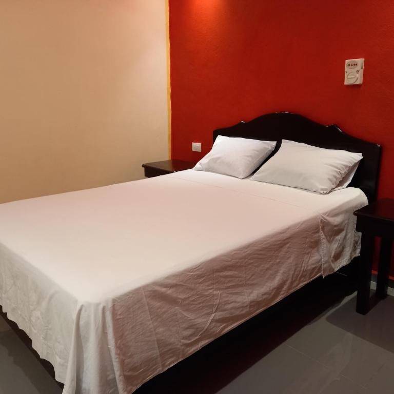 Hospedaje casa Yuca - Habitación Estándar - 1 cama grande - 3