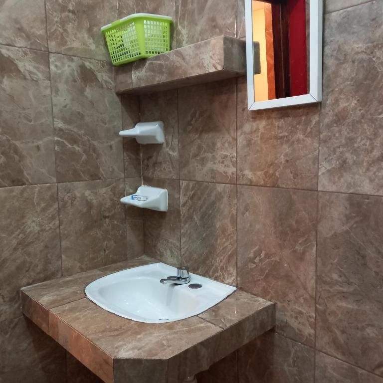 Hospedaje casa Yuca - Habitación Estándar - 1 cama grande - 37