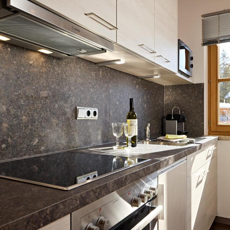 Siplinger Suites - Ferienwohnungen - Sauna und Fitness - Apartment mit 1 Schlafzimmer, Balkon und Bergblick - 12
