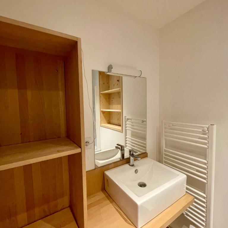La MaiZon du Bois 1 er étage - Appartement 3 Chambres - 34
