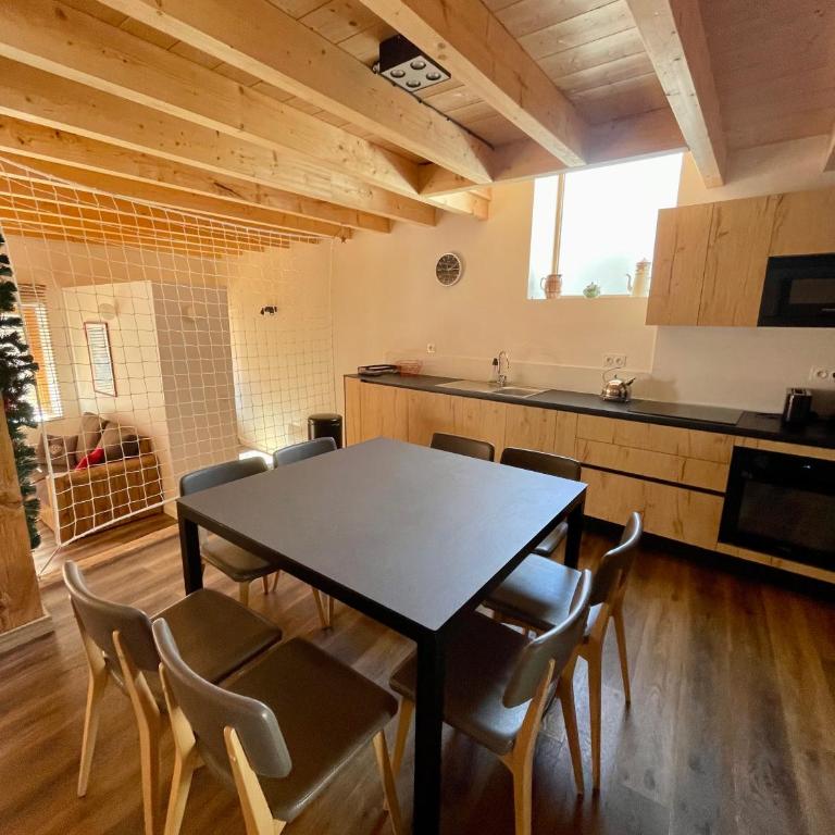 La MaiZon du Bois 1 er étage - Appartement 3 Chambres - 8