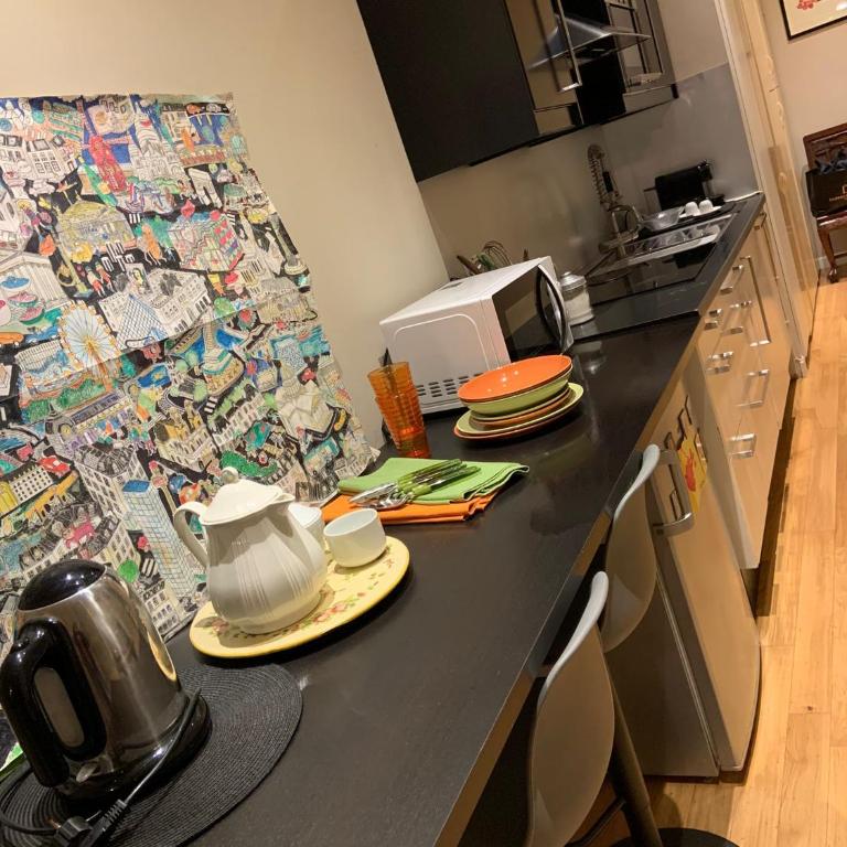 NINA'S HOUSE - One-Bedroom Apartment - 16
