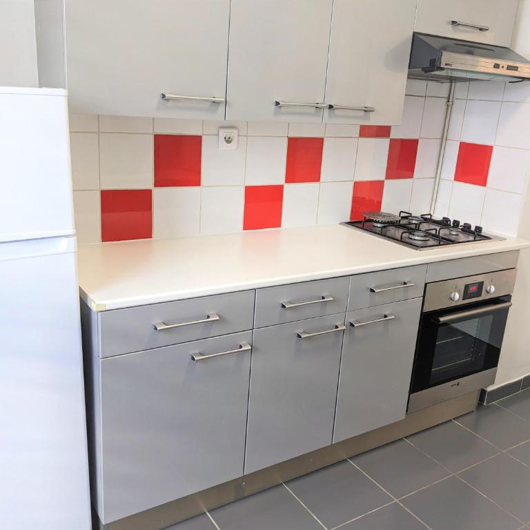 Appartement T2 - secteur petite Provence - non-fumeur, pas d'animaux - One-Bedroom Apartment - 10