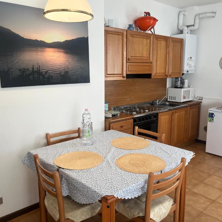 Casina - Appartamento con 1 Camera da Letto e Vista Lago - 9