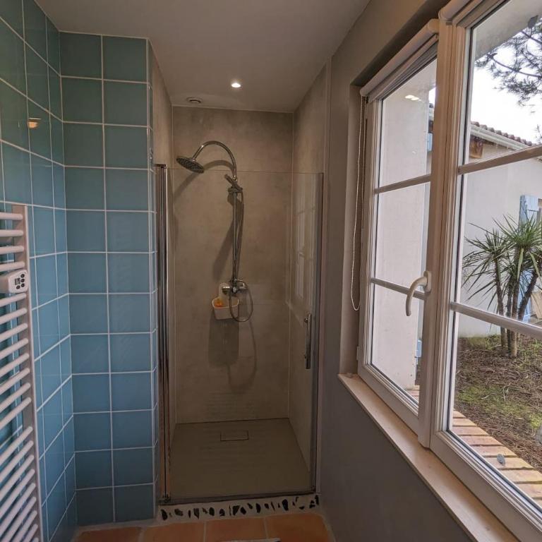 Comfortable and nice house with a beautiful garden - Maison de Vacances - 9