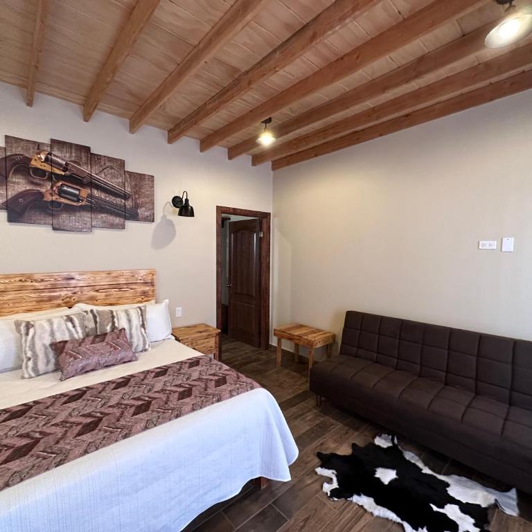 Grape Valley Old West Cabins - Family Room with Mountain View - 5