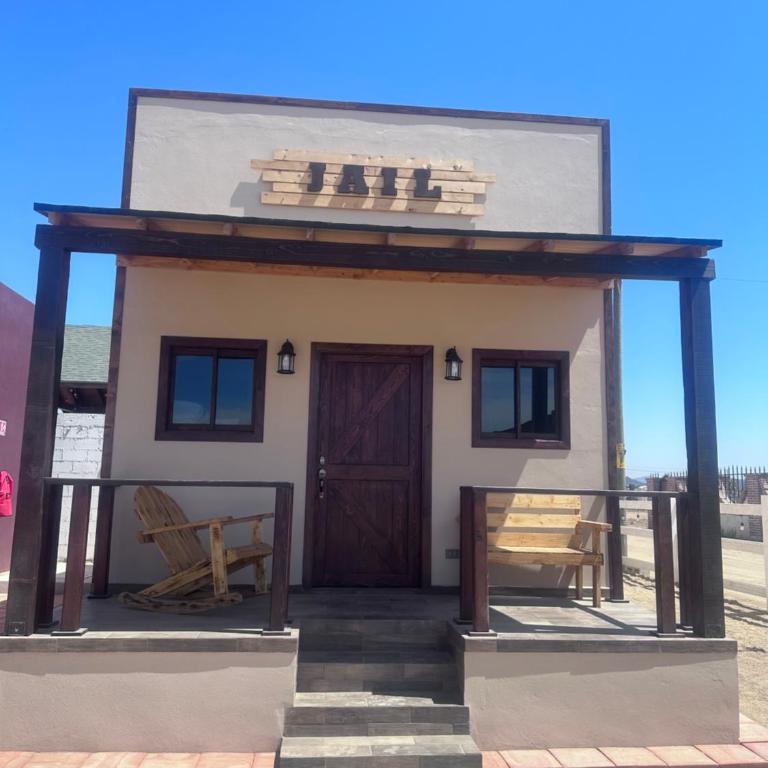 Grape Valley Old West Cabins - Double Room with Mountain View - 5