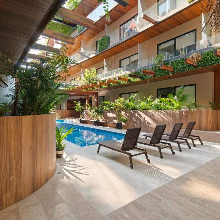 Serenity in the Sky - Studio with Rooftop and Plunge pool - Apartment - 4