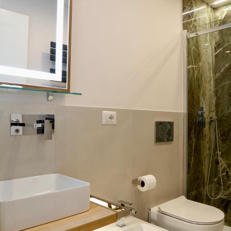 Domus Maxima - Rome Suite & Rooms - Camera Queen Deluxe - 27