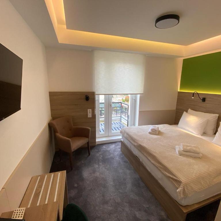 Konak Stella - Standardna Dvokrevetna Soba sa Bračnim Krevetom - 7