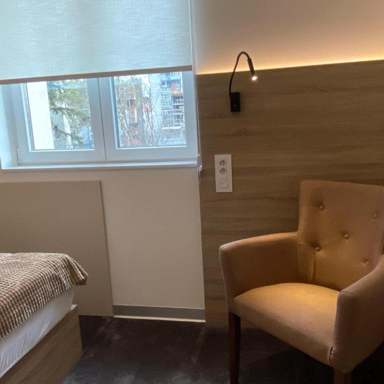 Konak Stella - Standardna Dvokrevetna Soba sa Bračnim Krevetom - 8