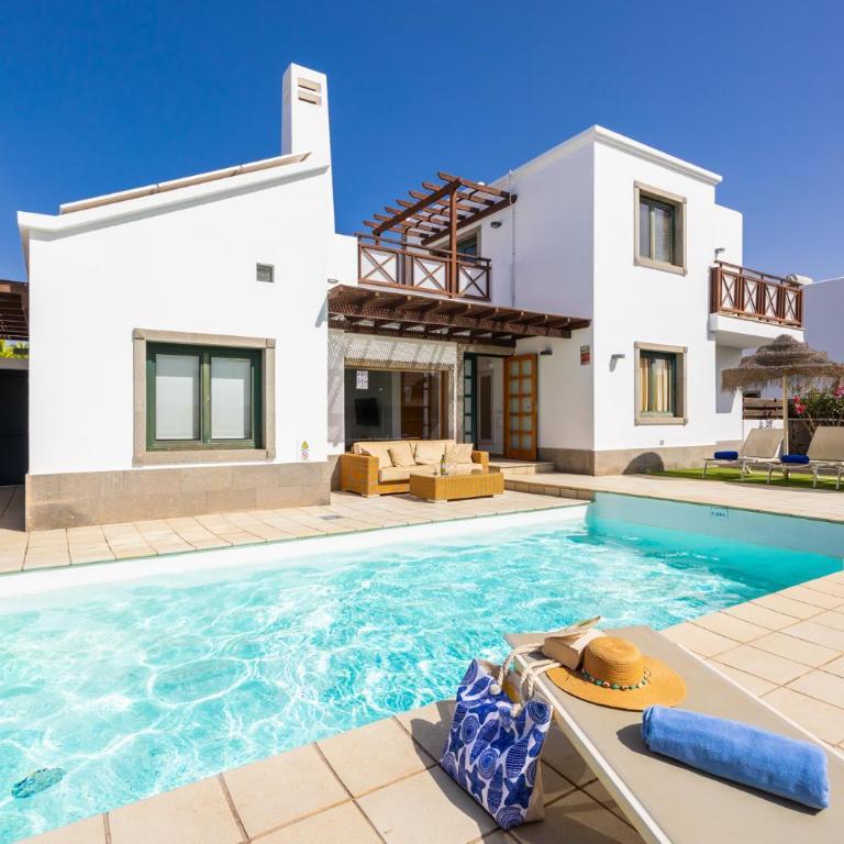 Villa Isadora - Three-Bedroom Villa - 1