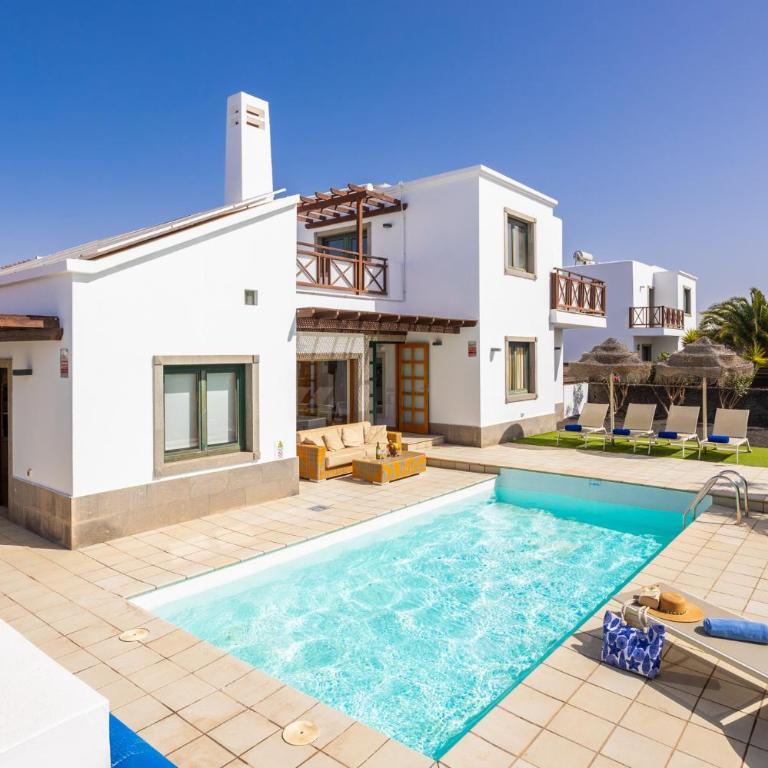 Villa Isadora - Three-Bedroom Villa - 3