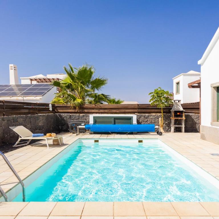 Villa Isadora - Three-Bedroom Villa - 9