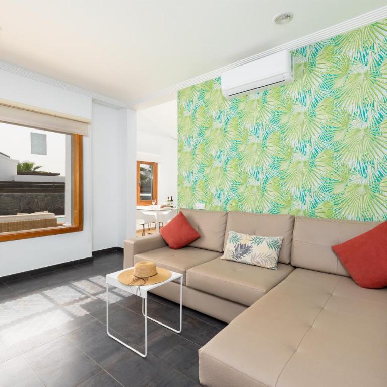 Villa Isadora - Three-Bedroom Villa - 12