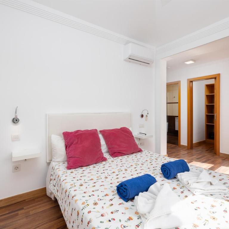 Villa Isadora - Three-Bedroom Villa - 19