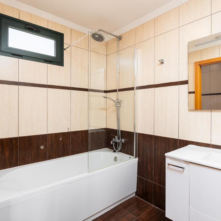 Villa Isadora - Three-Bedroom Villa - 21