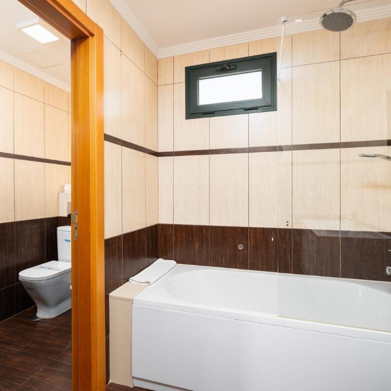 Villa Isadora - Three-Bedroom Villa - 22