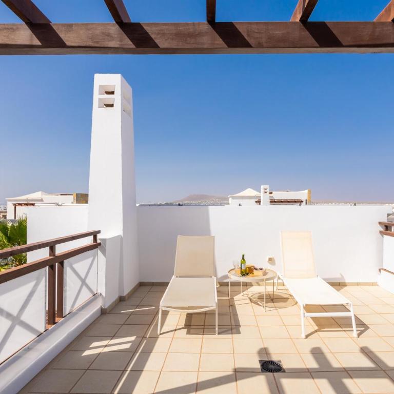 Villa Isadora - Three-Bedroom Villa - 24