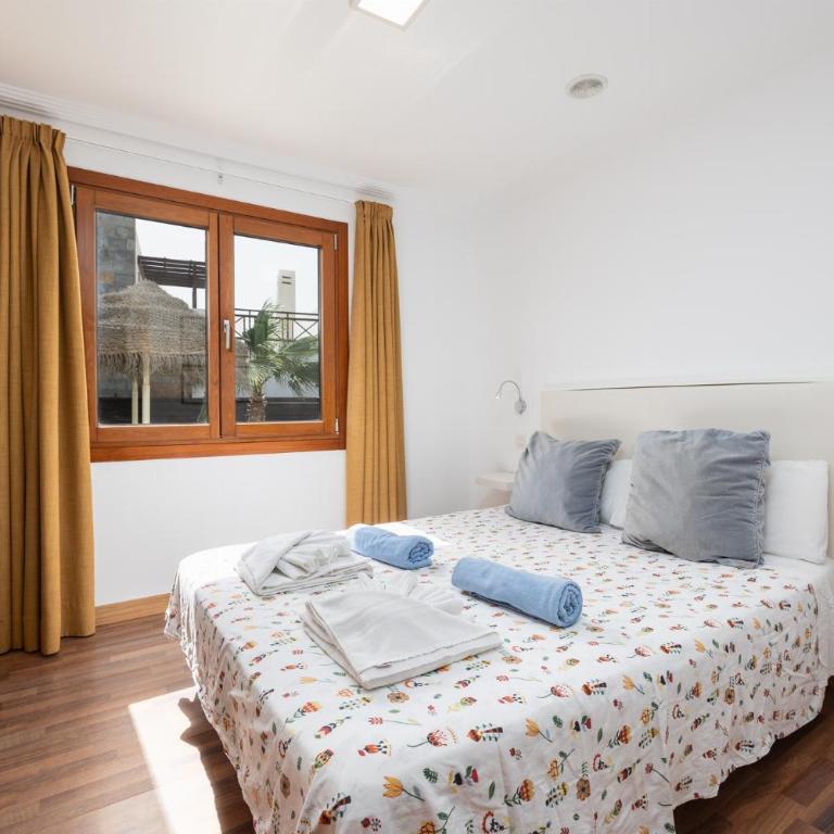 Villa Isadora - Three-Bedroom Villa - 26