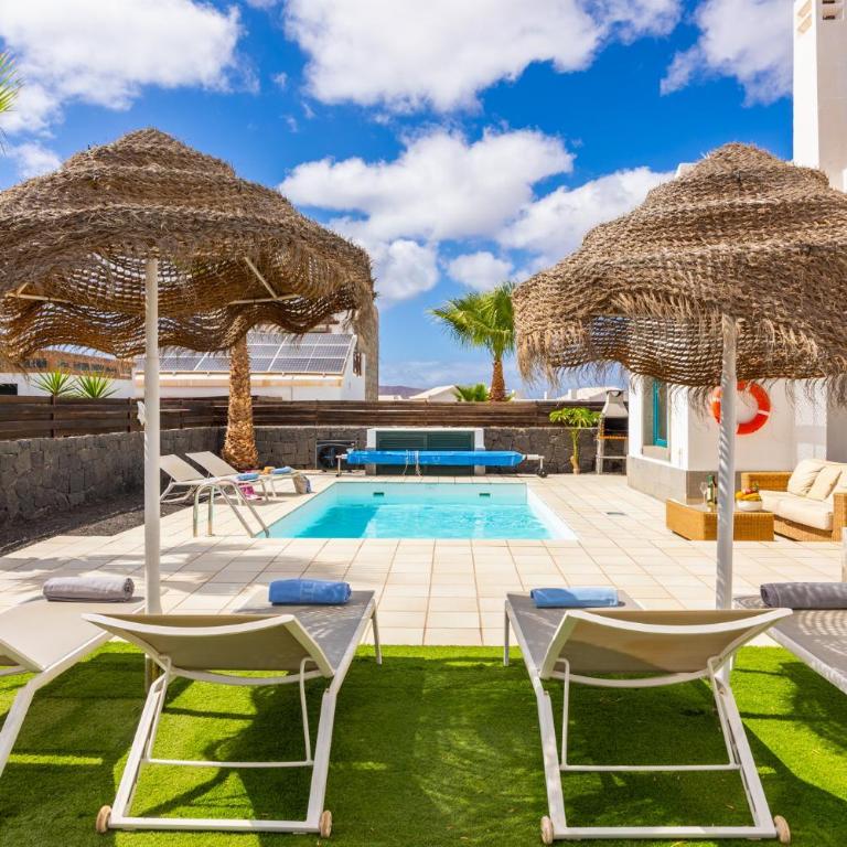 Villa Ariel - Three-Bedroom Villa - 10