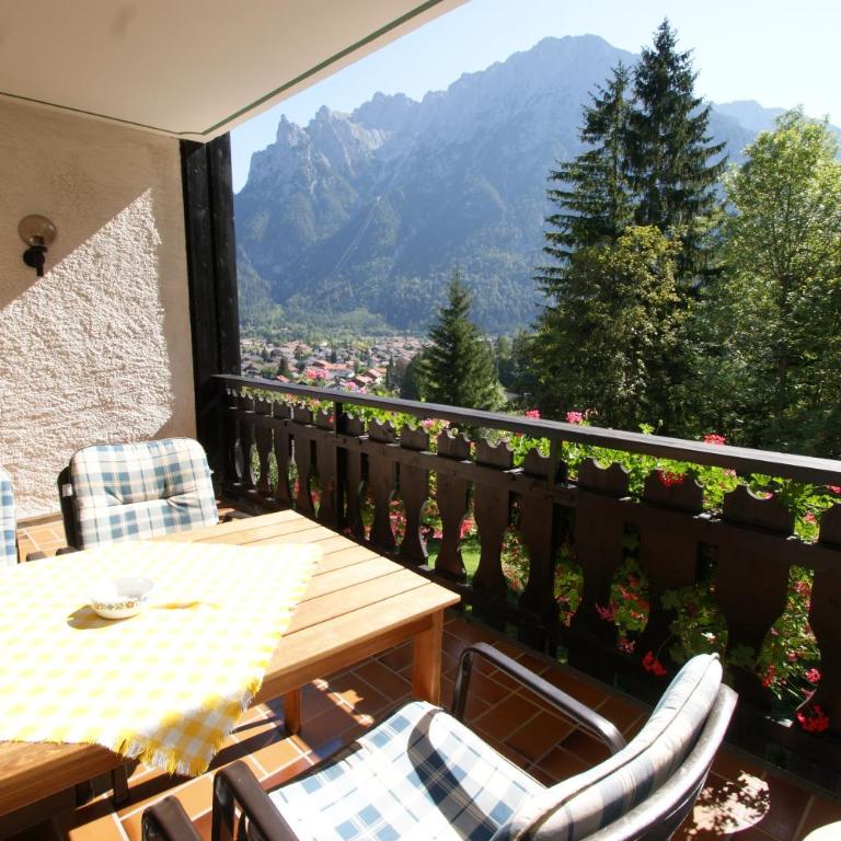 Gästehaus Lärchenhang mit Hallenbad & Sauna - Standard Doppelzimmer - 14