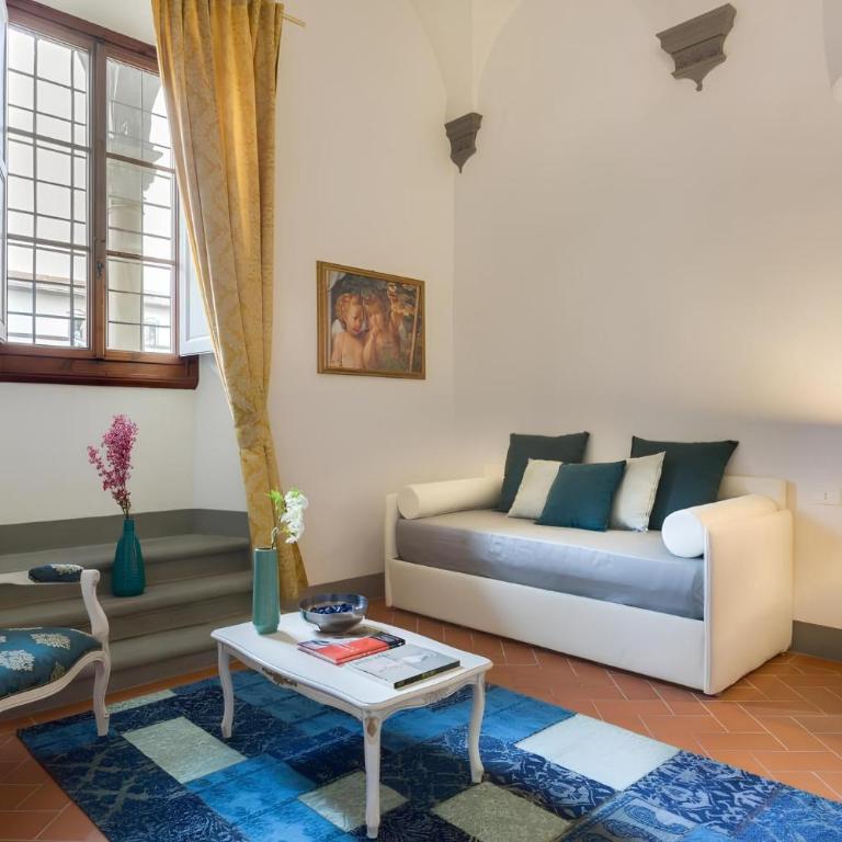 Residenza d'Epoca Galleria dell'Accademia - Camera Quadrupla con Bagno Privato Esterno - 5