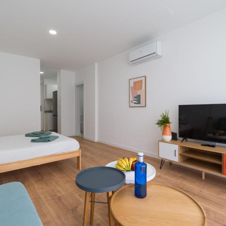 HomeForGuest Estudio Brisa Canteras con terraza - Studio - 3