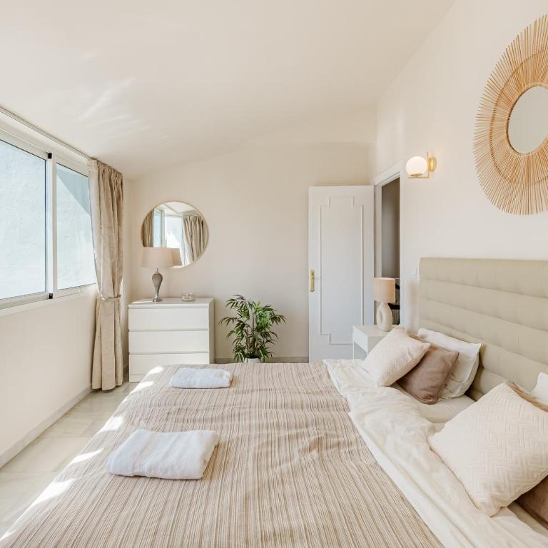 Calahonda Duplex 4 Balconies, Views, Fast WiFi - Apartamento de 2 dormitorios - 15