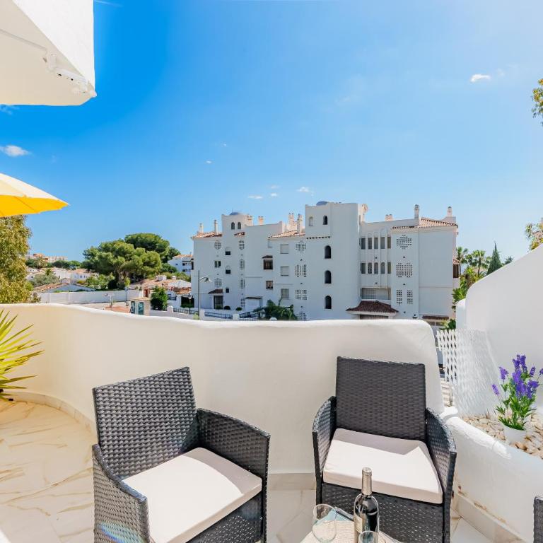Calahonda Duplex 4 Balconies, Views, Fast WiFi - Apartamento de 2 dormitorios - 7