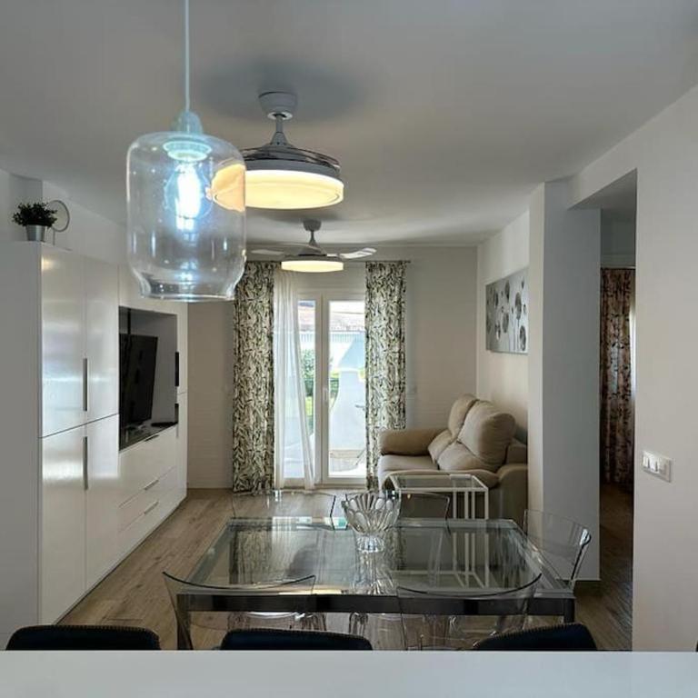 Moderno Apartamento Primera Línea Playa de La Barrosa by ChiclanaDreams - Apartamento de 2 dormitorios - 3
