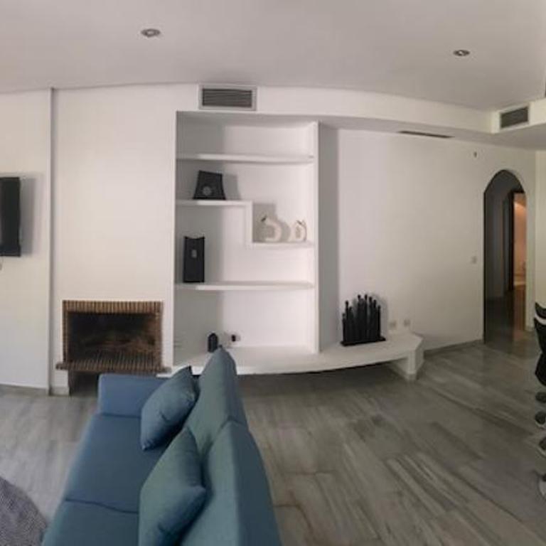 Beach (3mins walk) Apartment. Newly Renovated. - Apartment - 2