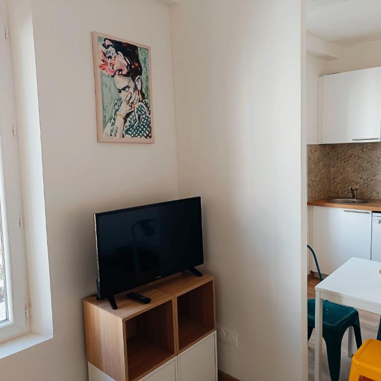 Deux pièces climatisé avec splendide vue cœur du vieil Antibes - Appartement Standard - 6