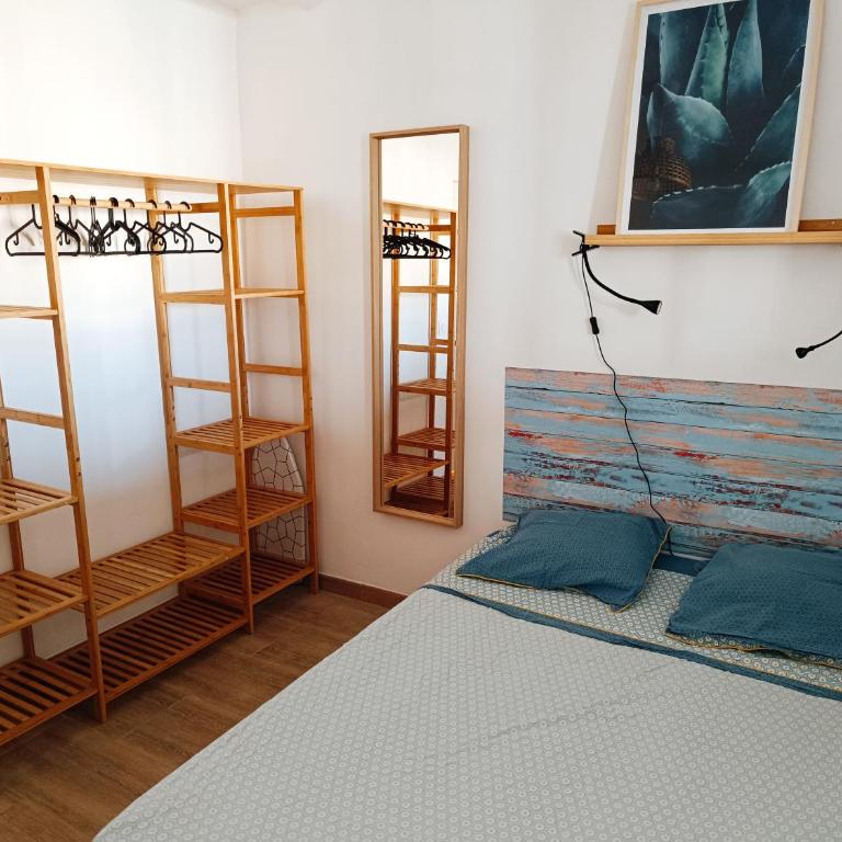 Deux pièces climatisé avec splendide vue cœur du vieil Antibes - Appartement Standard - 10