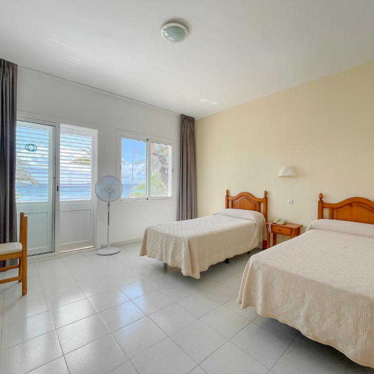 Hotel Figueretes - Habitación Doble Estándar con vistas al mar - 2 camas - 3