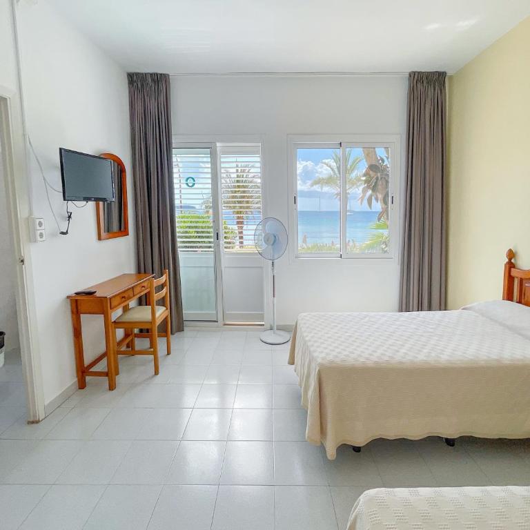 Hotel Figueretes - Habitación Doble Estándar con vistas al mar - 2 camas - 4