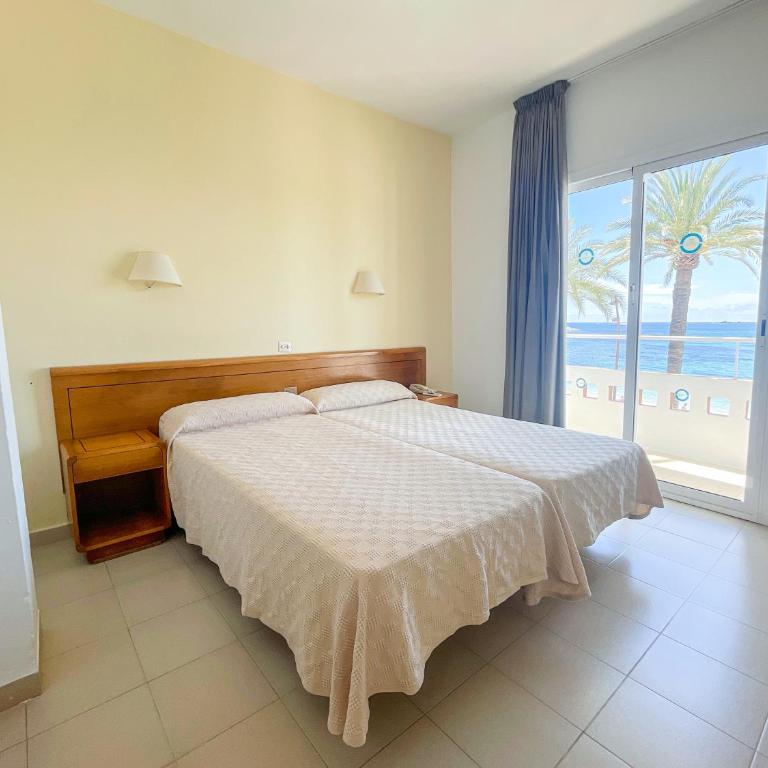 Hotel Figueretes - Habitación Doble Estándar con vistas al mar - 2 camas - 13