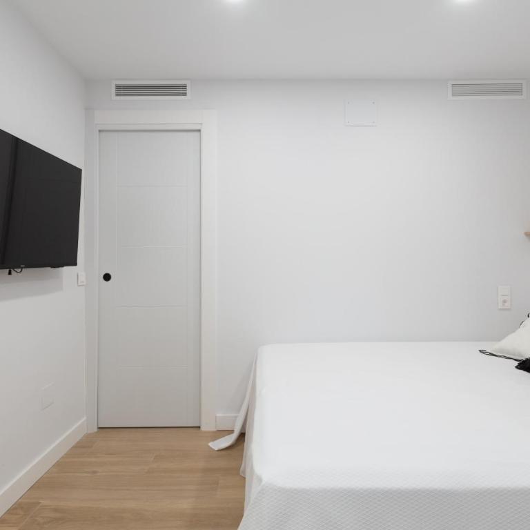 Apartamento con vistas en Puerto Banús - Two-Bedroom Apartment - 6