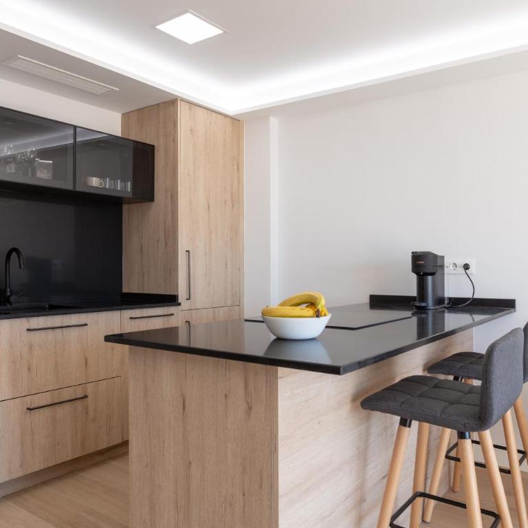 Apartamento con vistas en Puerto Banús - Two-Bedroom Apartment - 20