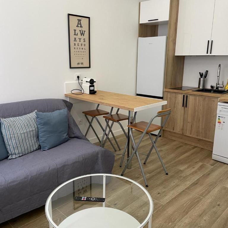 Exyca Metropolitano - One-Bedroom Apartment - 13