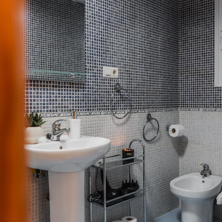 tuGuest Catedral II - Two-Bedroom Apartment - 31