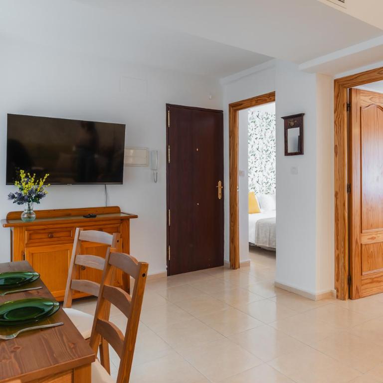 tuGuest Catedral II - Two-Bedroom Apartment - 14