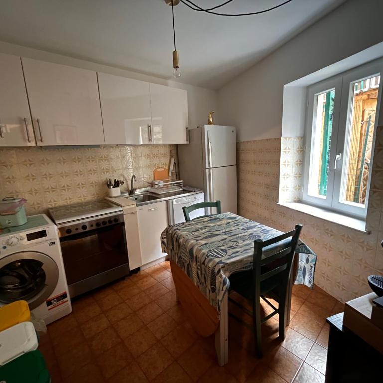 RioRooms La Valletta Riomaggiore Center - One-Bedroom Apartment - 14