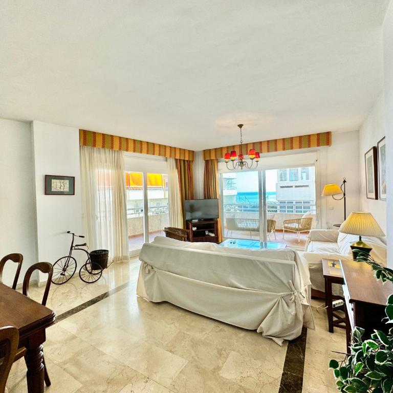 Stunning Apartment With Sea Views - EaW Homes - Apartamento - 20