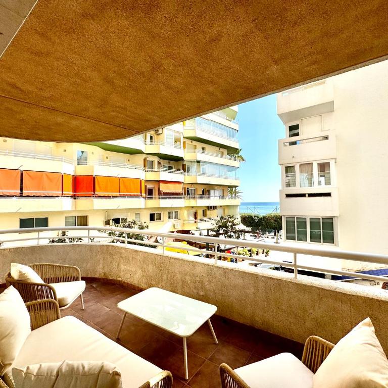 Stunning Apartment With Sea Views - EaW Homes - Apartamento - 21