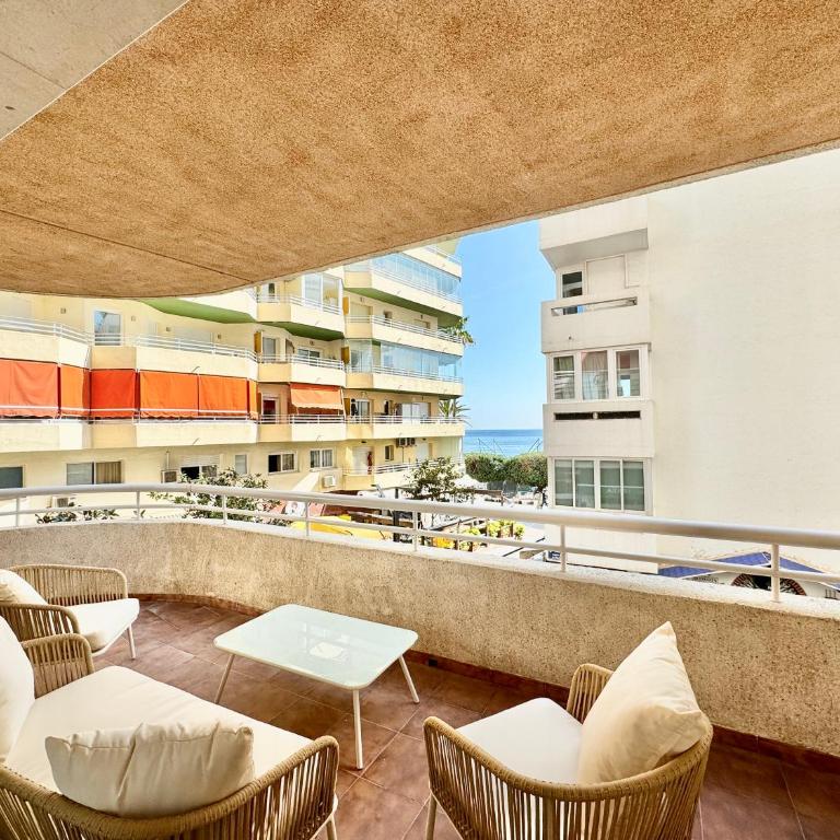 Stunning Apartment With Sea Views - EaW Homes - Apartamento - 2